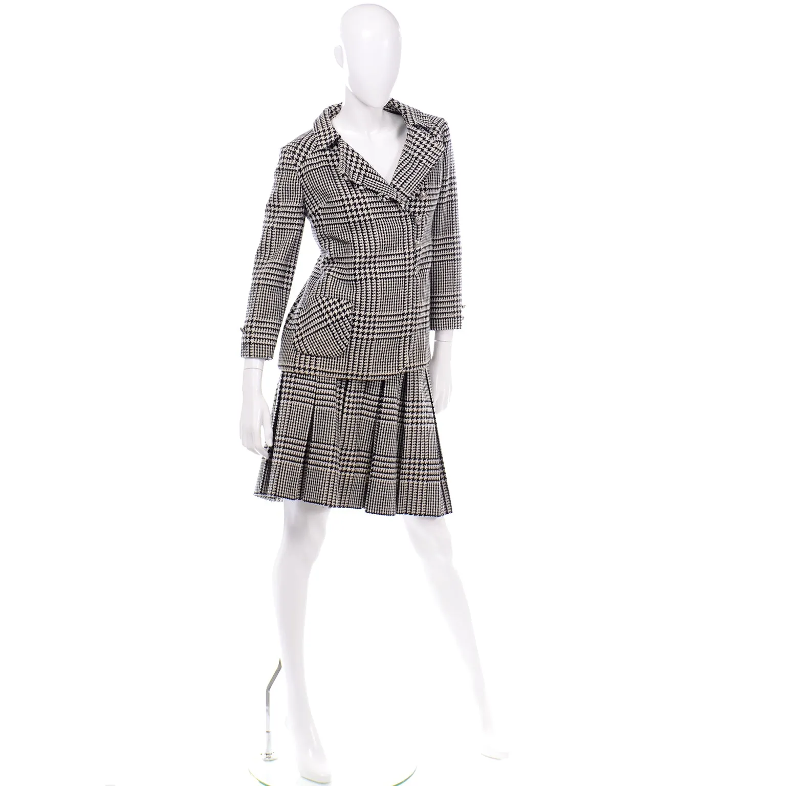 1960s Modelia Vintage Black White Houndstooth Wool 2 Pc Skirt Suit