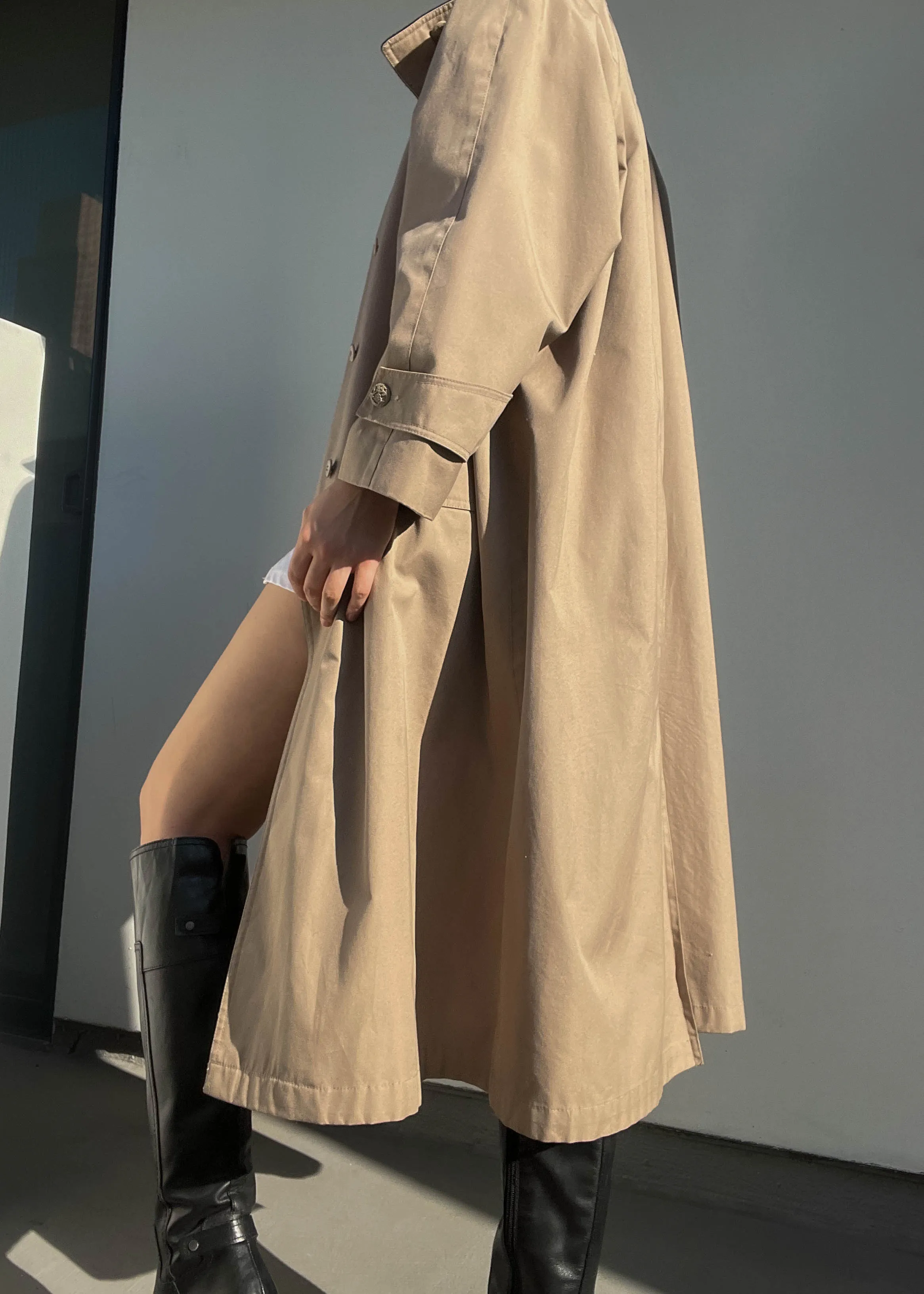 80's Tan & Black Trench (M)