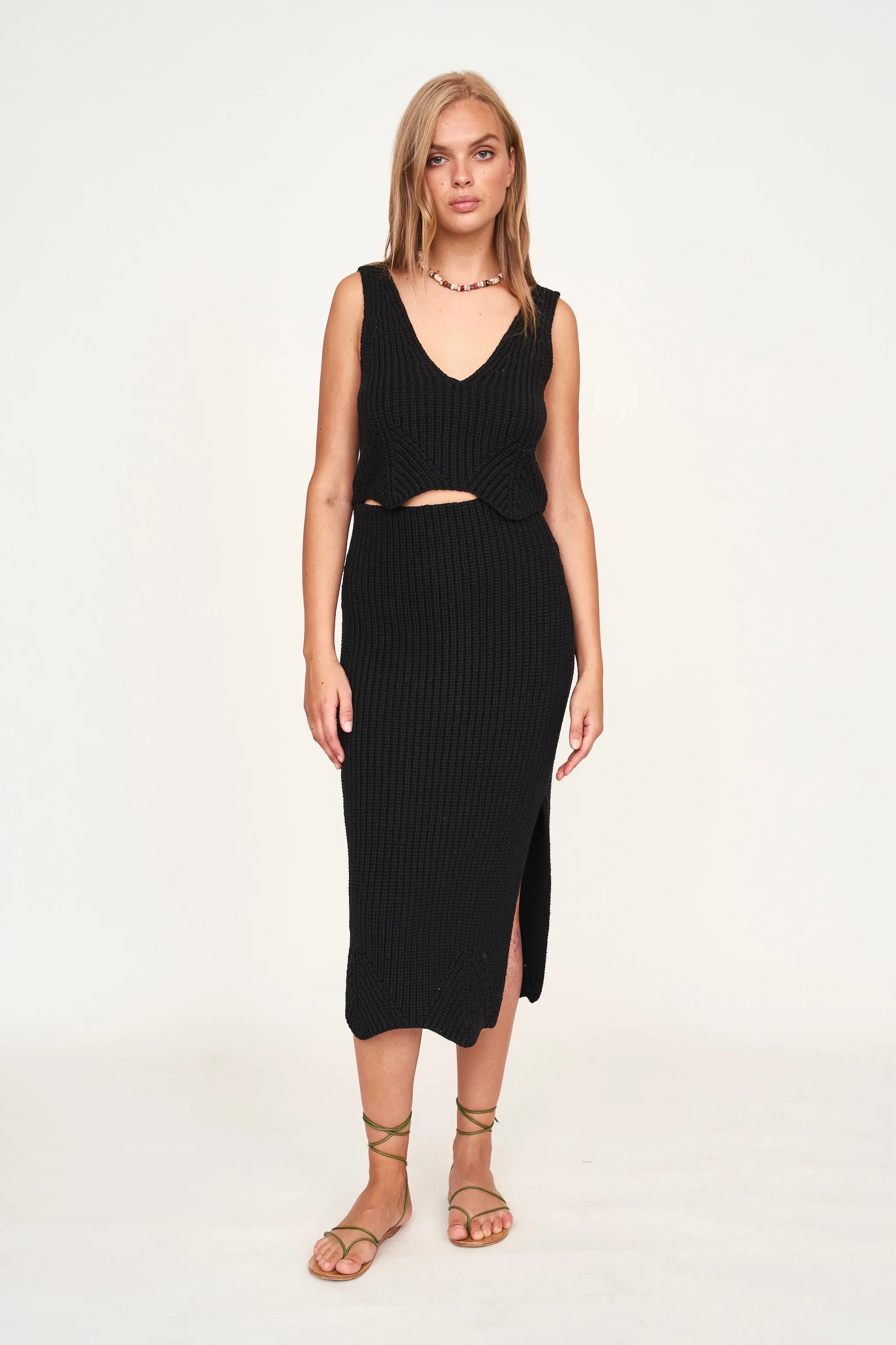 Arles Slim Knit Skirt in Black