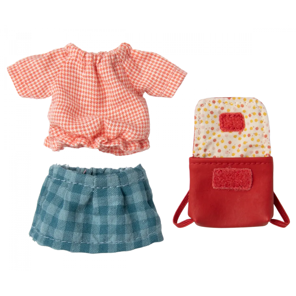 Big Sister Mouse Clothes & Bag