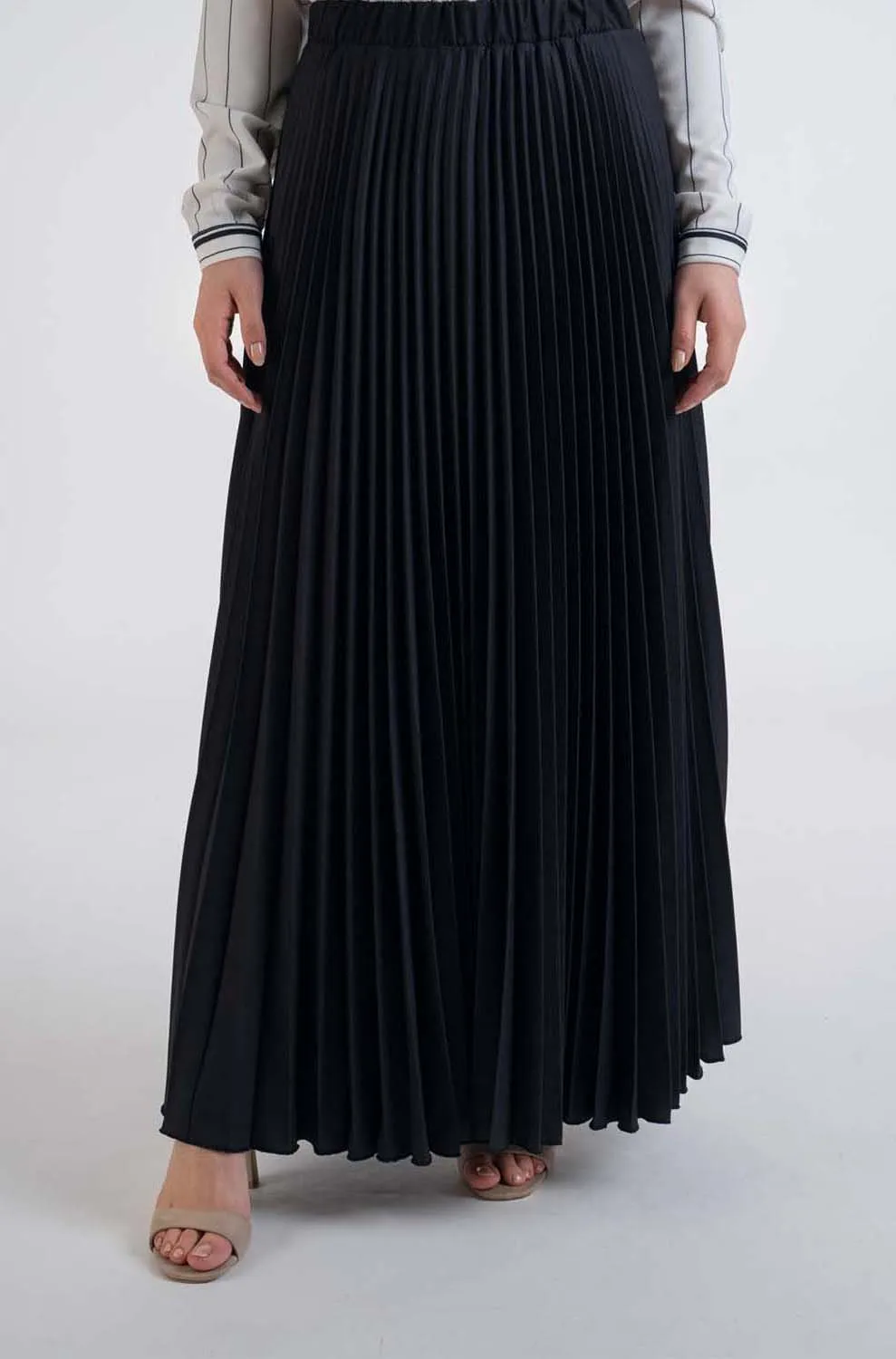 Black pleat skirt-Hijab Fashion Casual