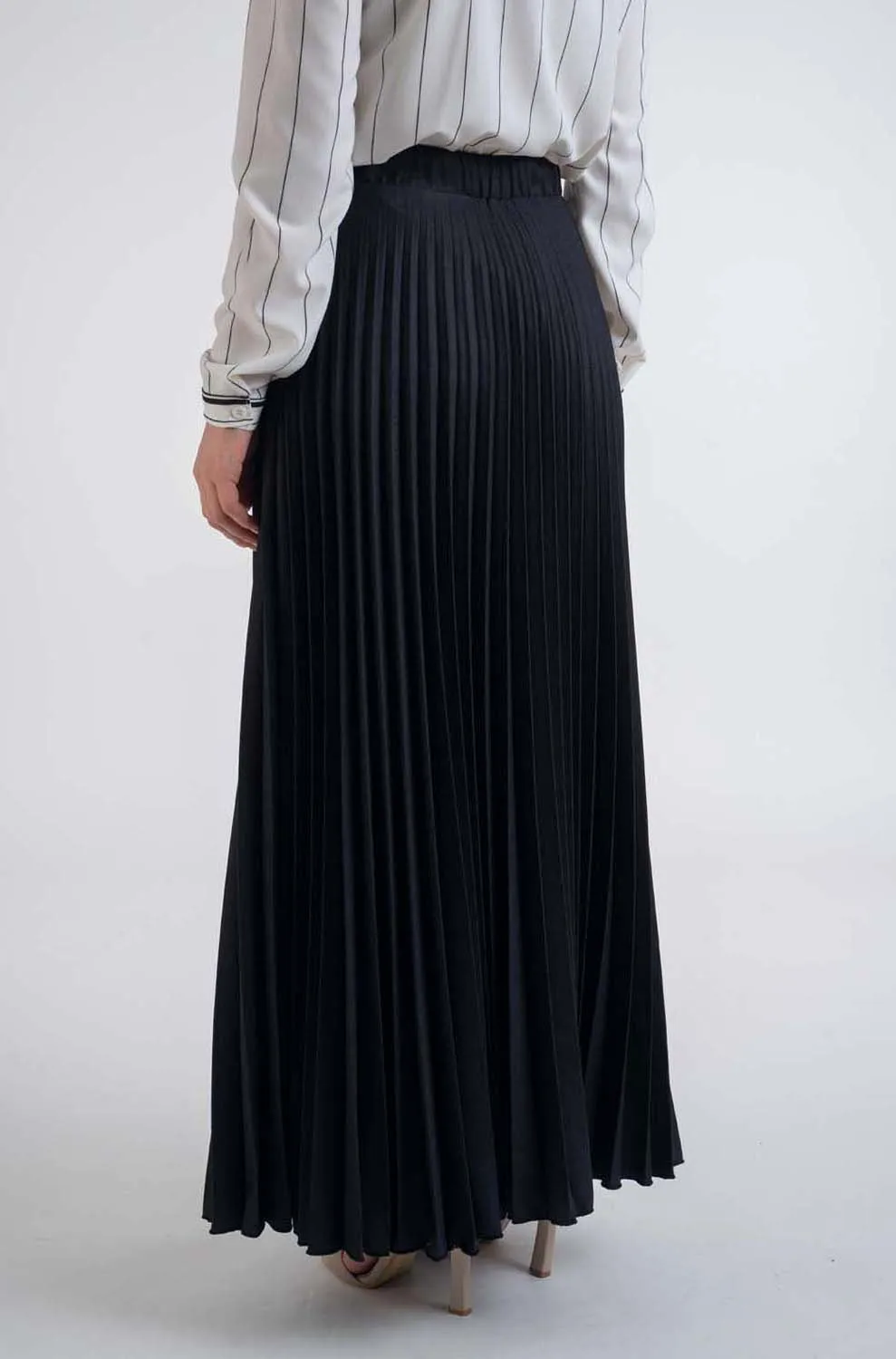 Black pleat skirt-Hijab Fashion Casual