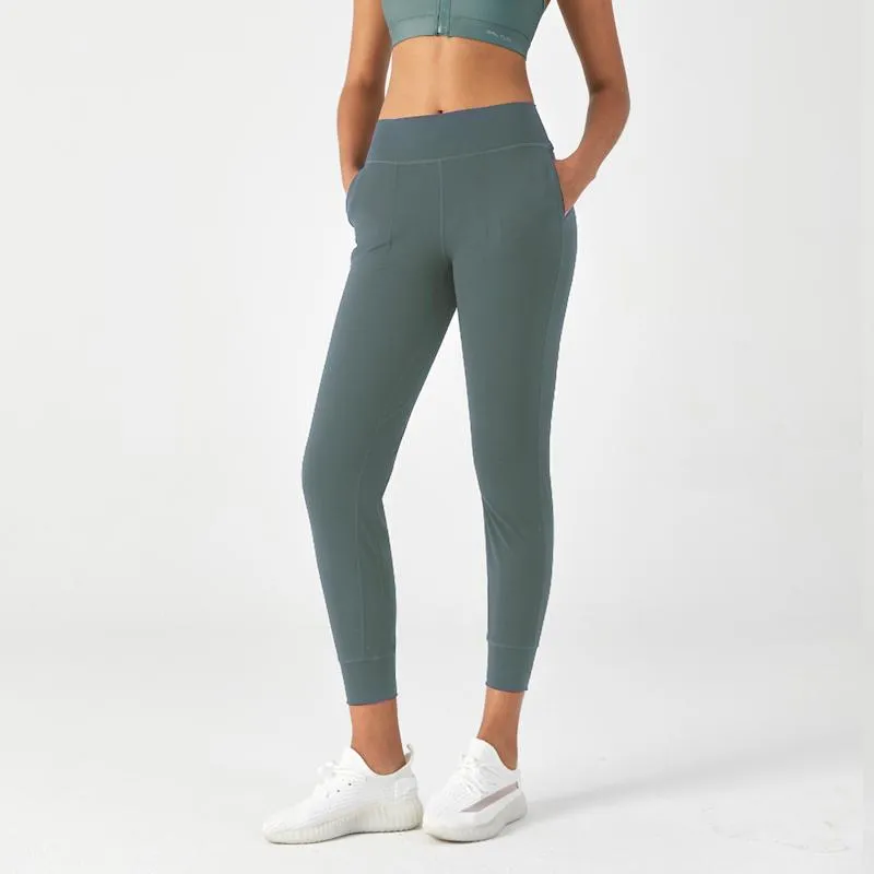 FlexEase™ High-Rise Cozy Pant