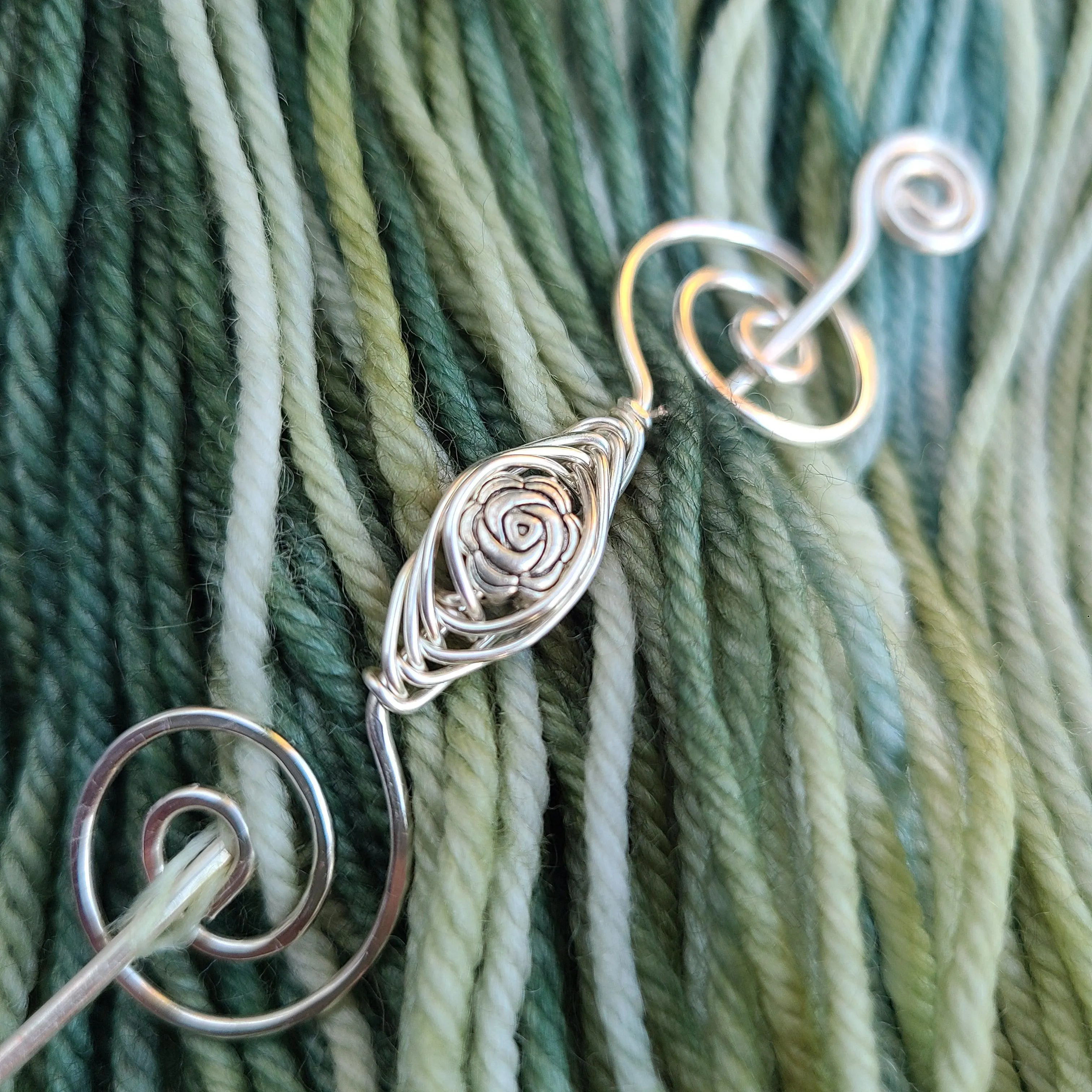 Flower Mini Shawl Pin