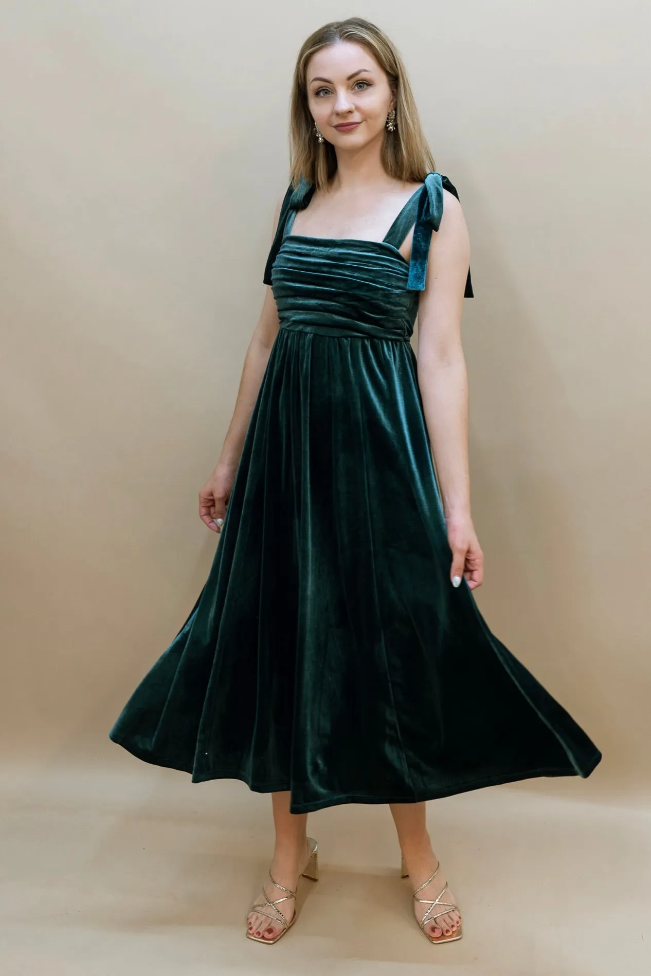 Kenzie Velvet Midi Dress - Hunter Green