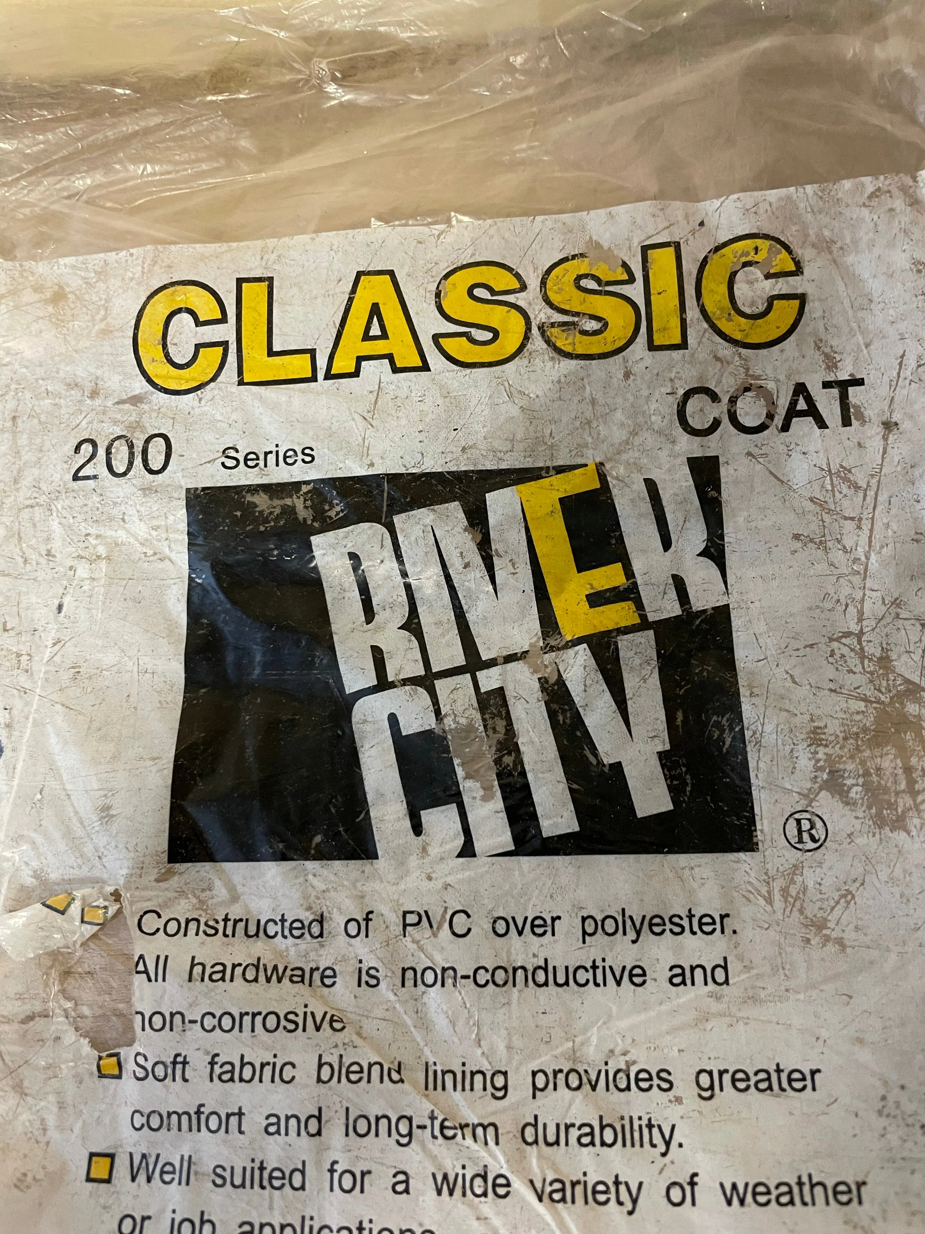 €< NEW Large 42-44 River City Yellow Rain Coat