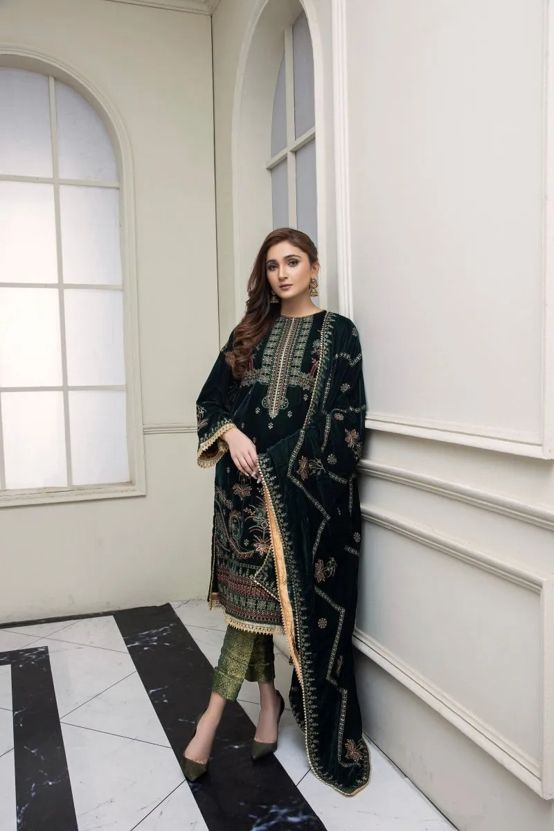 Mihrimah Embroidered Velvet 3 Piece Suit MIH39