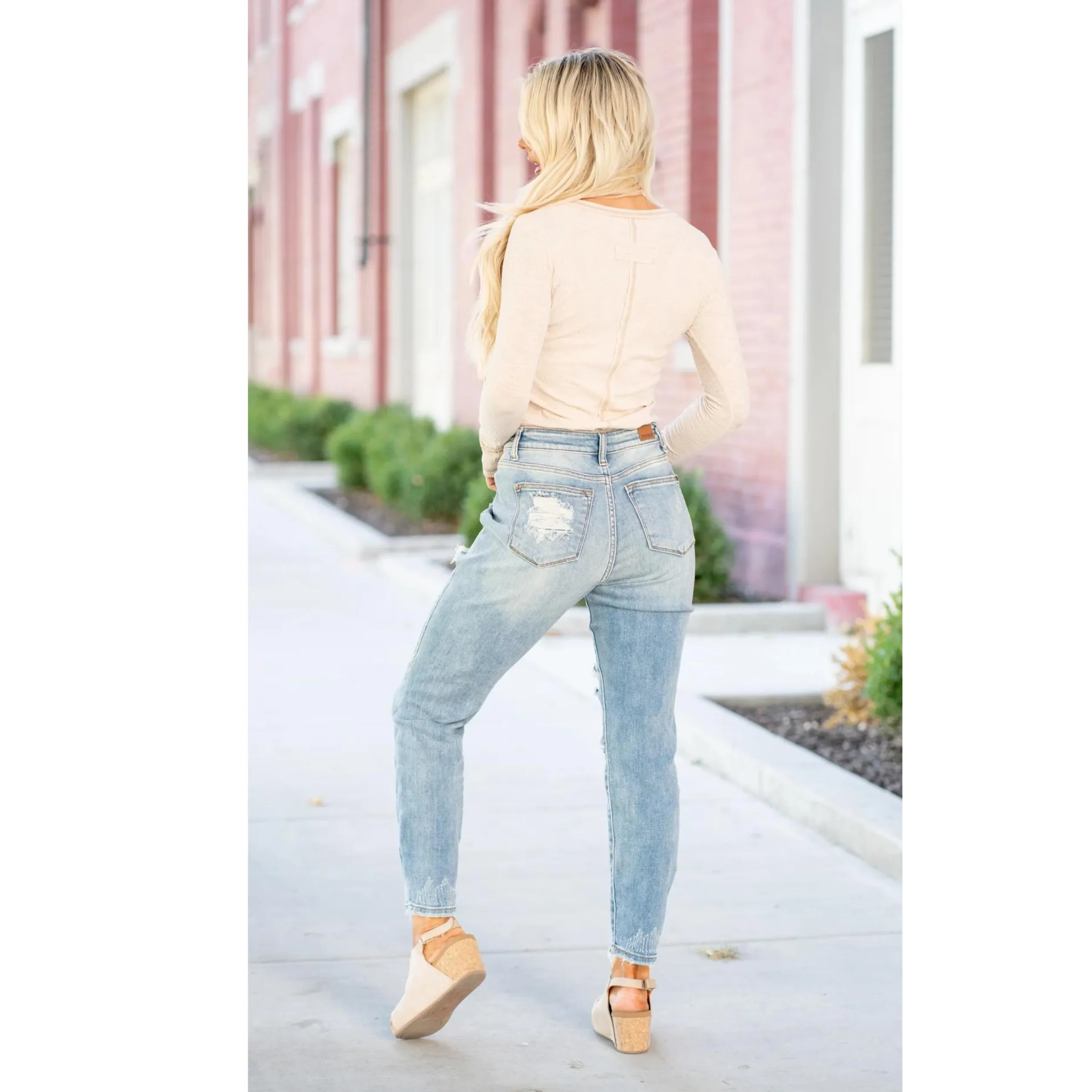 Olivia Ripped Boyfriend Mom High Rise Jeans