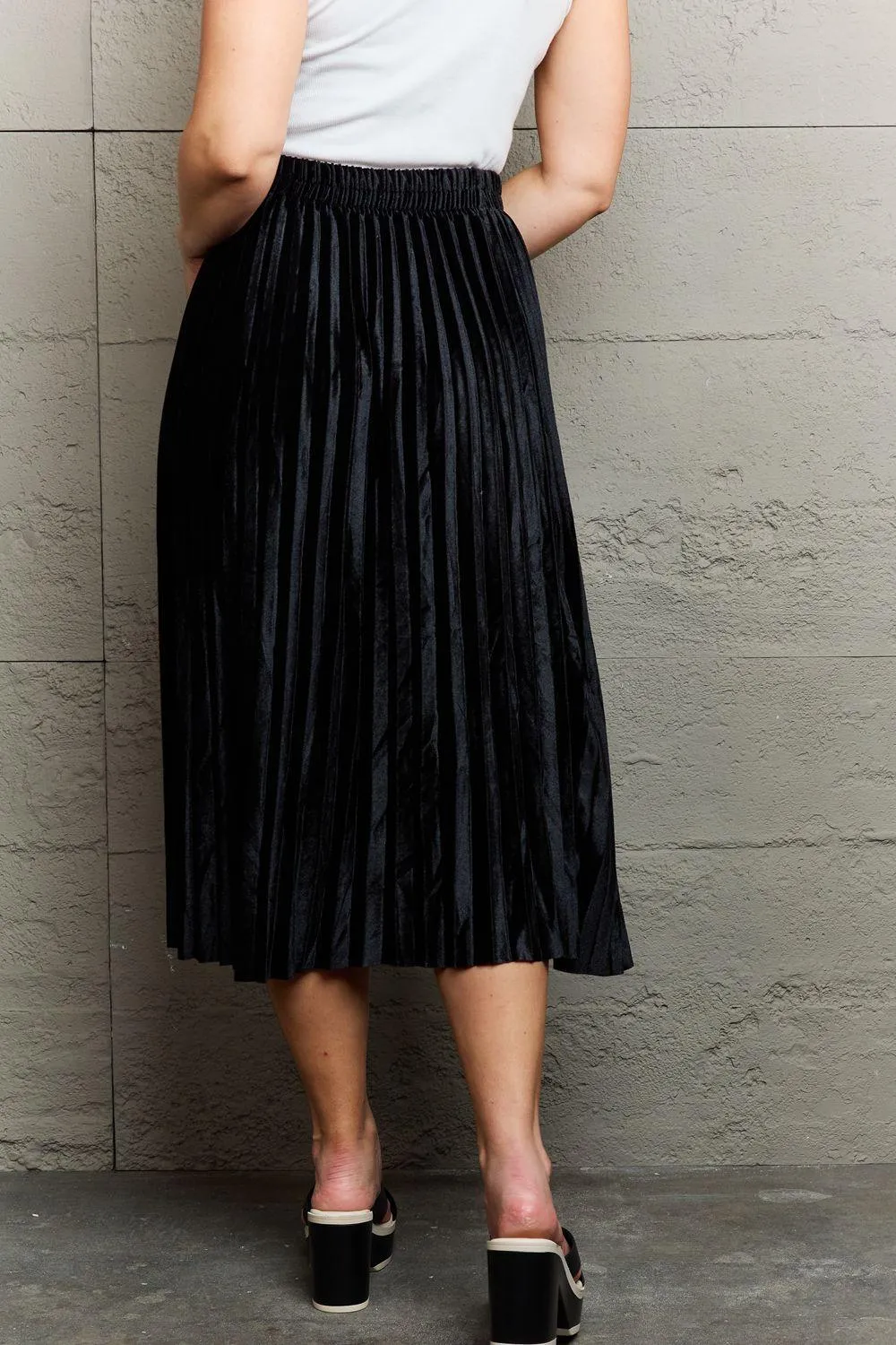 Pleated Flowy Midi Skirt