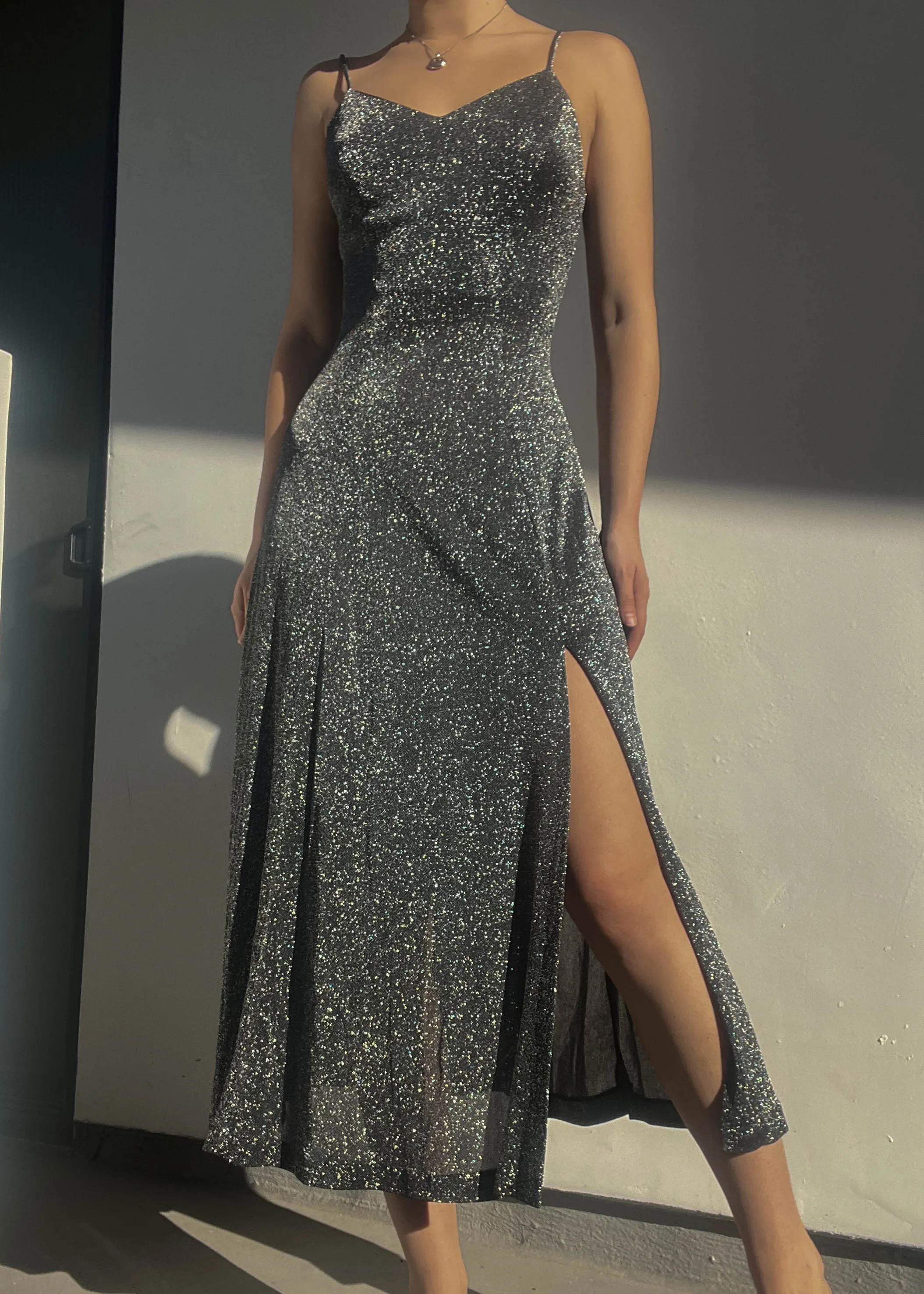 Sparkly Gray 90’s Slit Maxi (S)