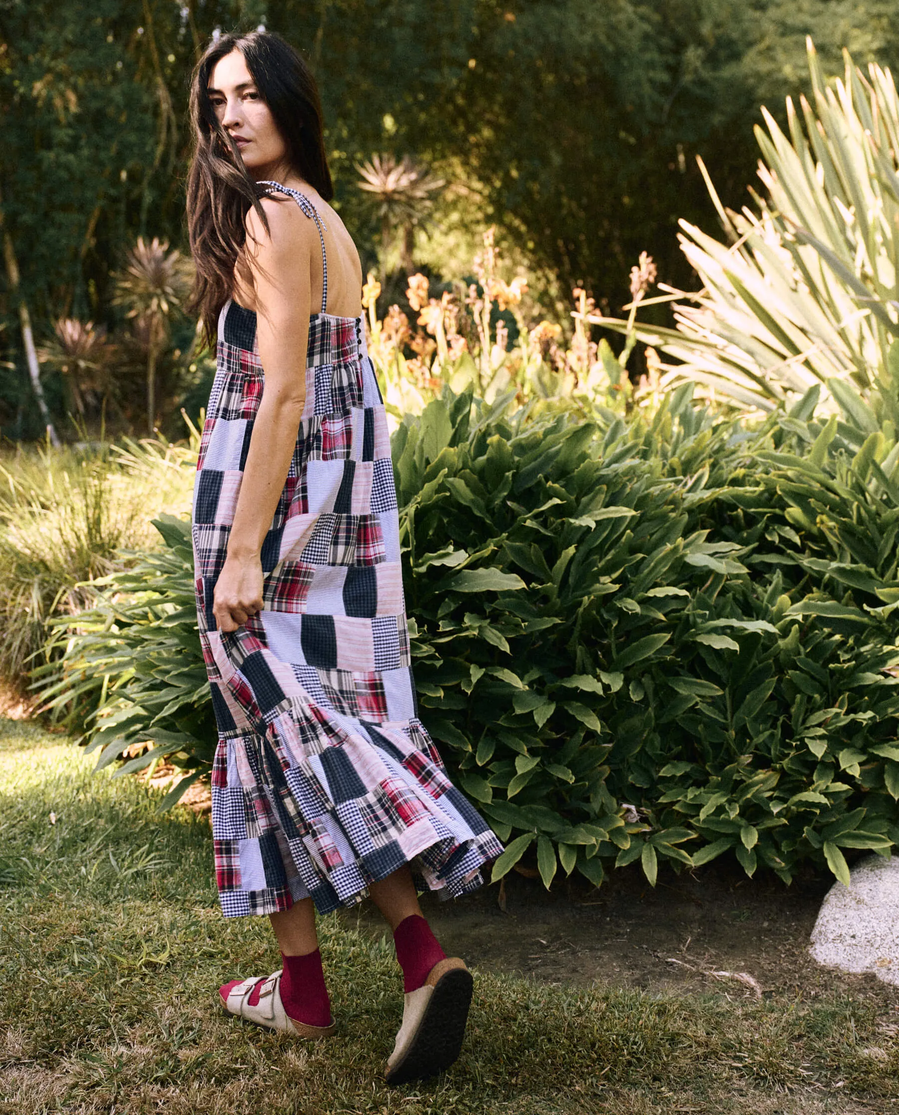 The Dainty Dress. -- Mixed Patchwork