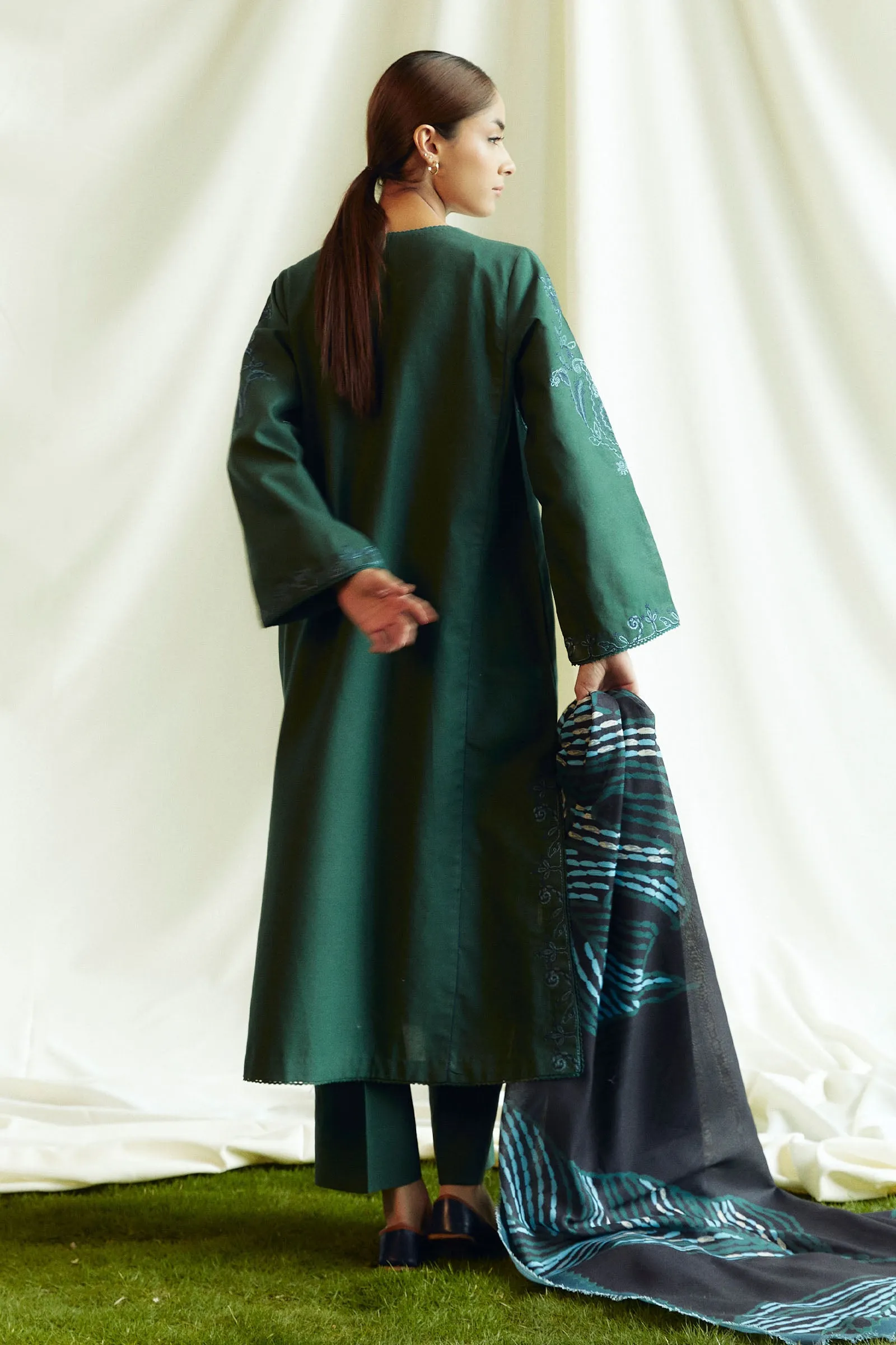 Zara Shahjahan Coco Winter '24 – Peridot-5B